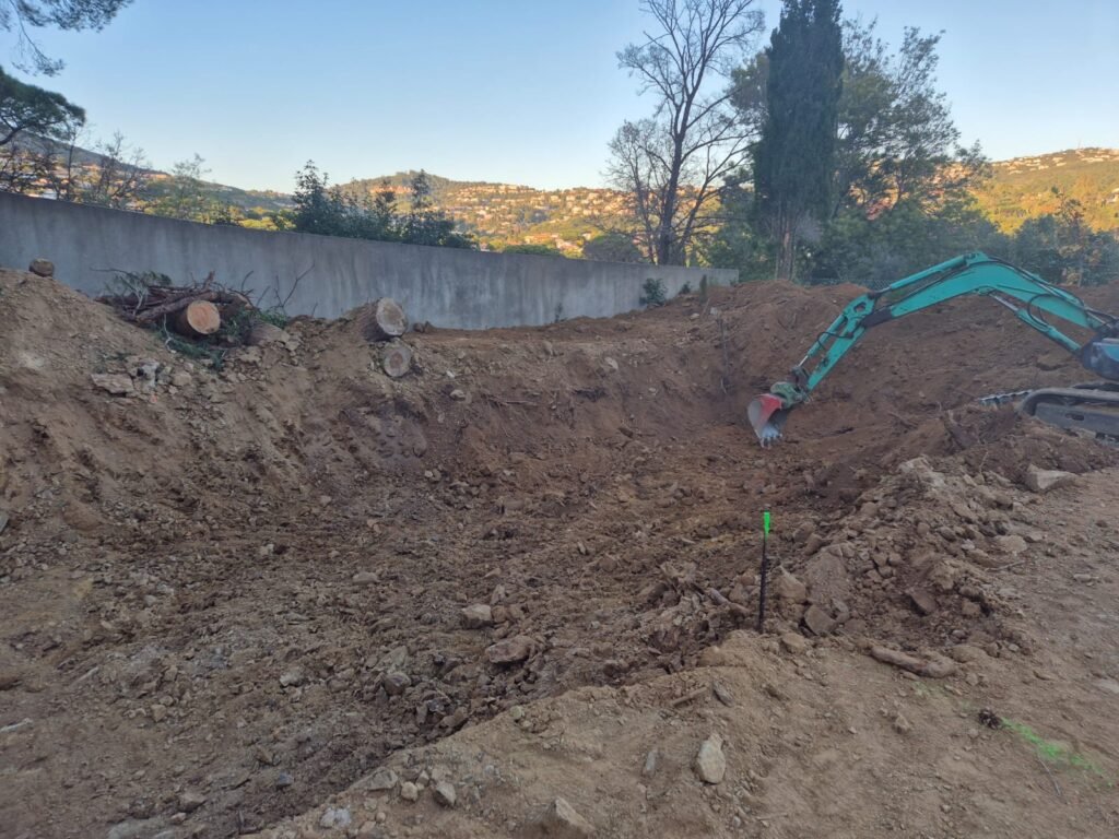Fond de fouille et plateforme décaissée